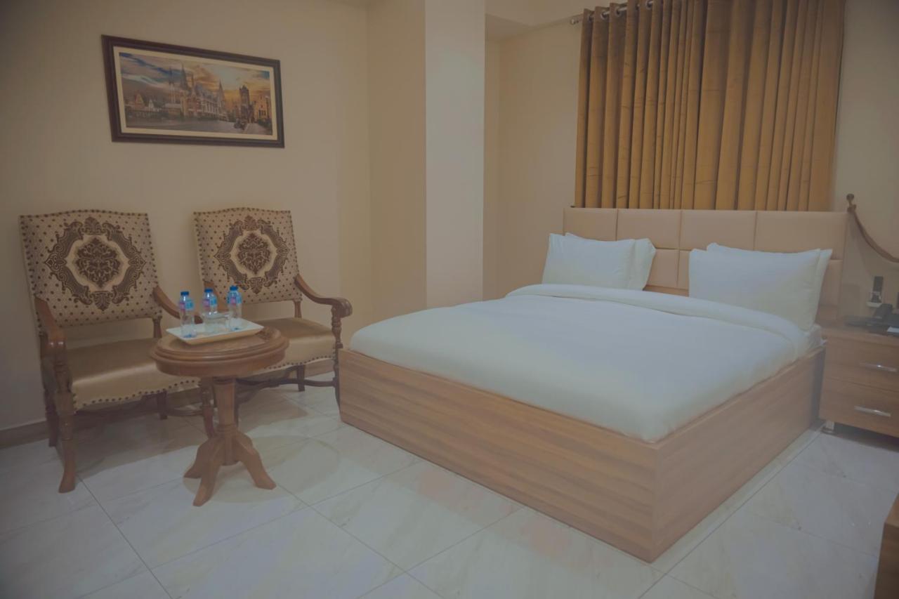 Hotel Pearl Inn Karachi Exterior photo